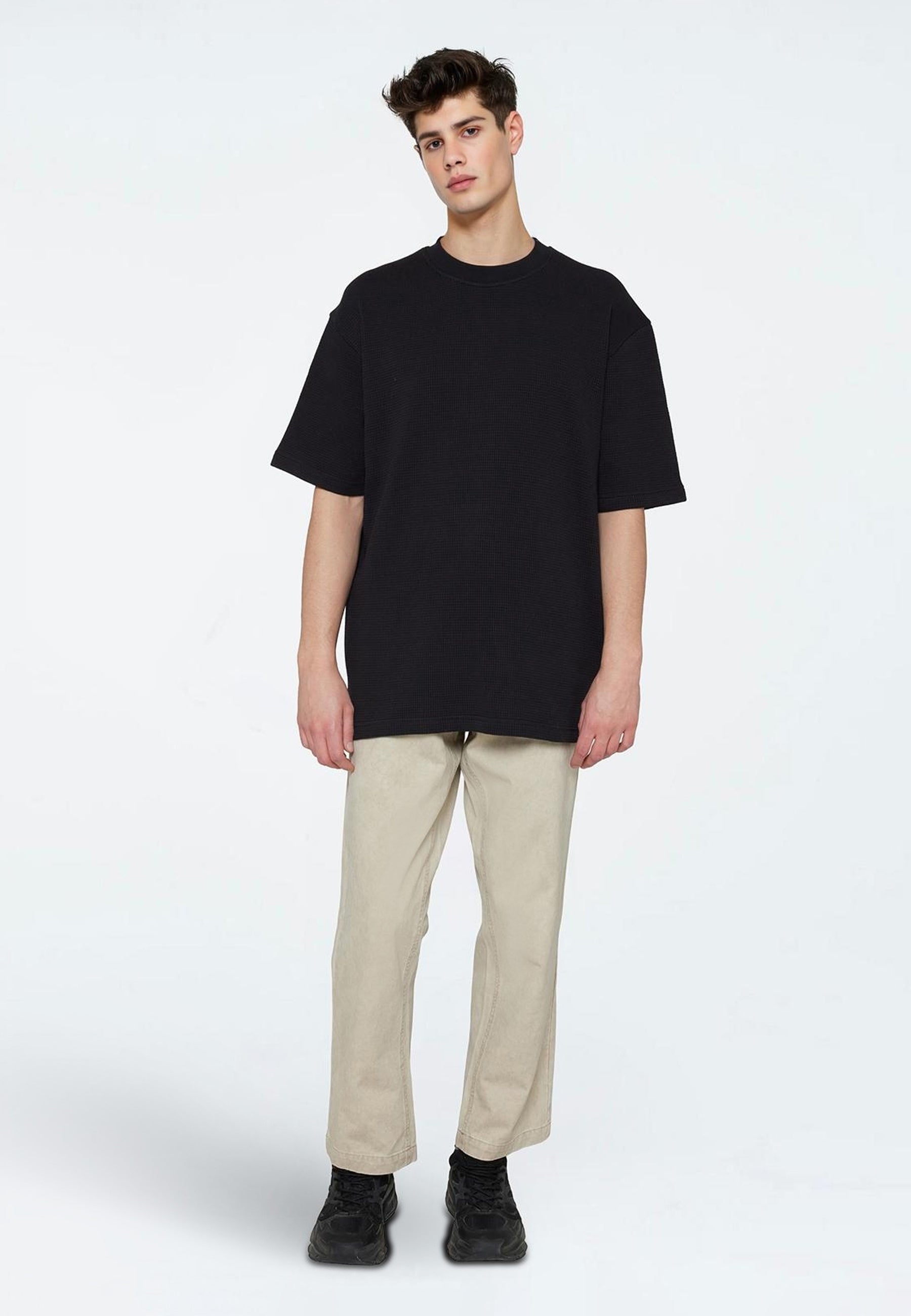 minimum male Lono Rlx Tee 4379 Short Sleeved T-shirt 999 Black