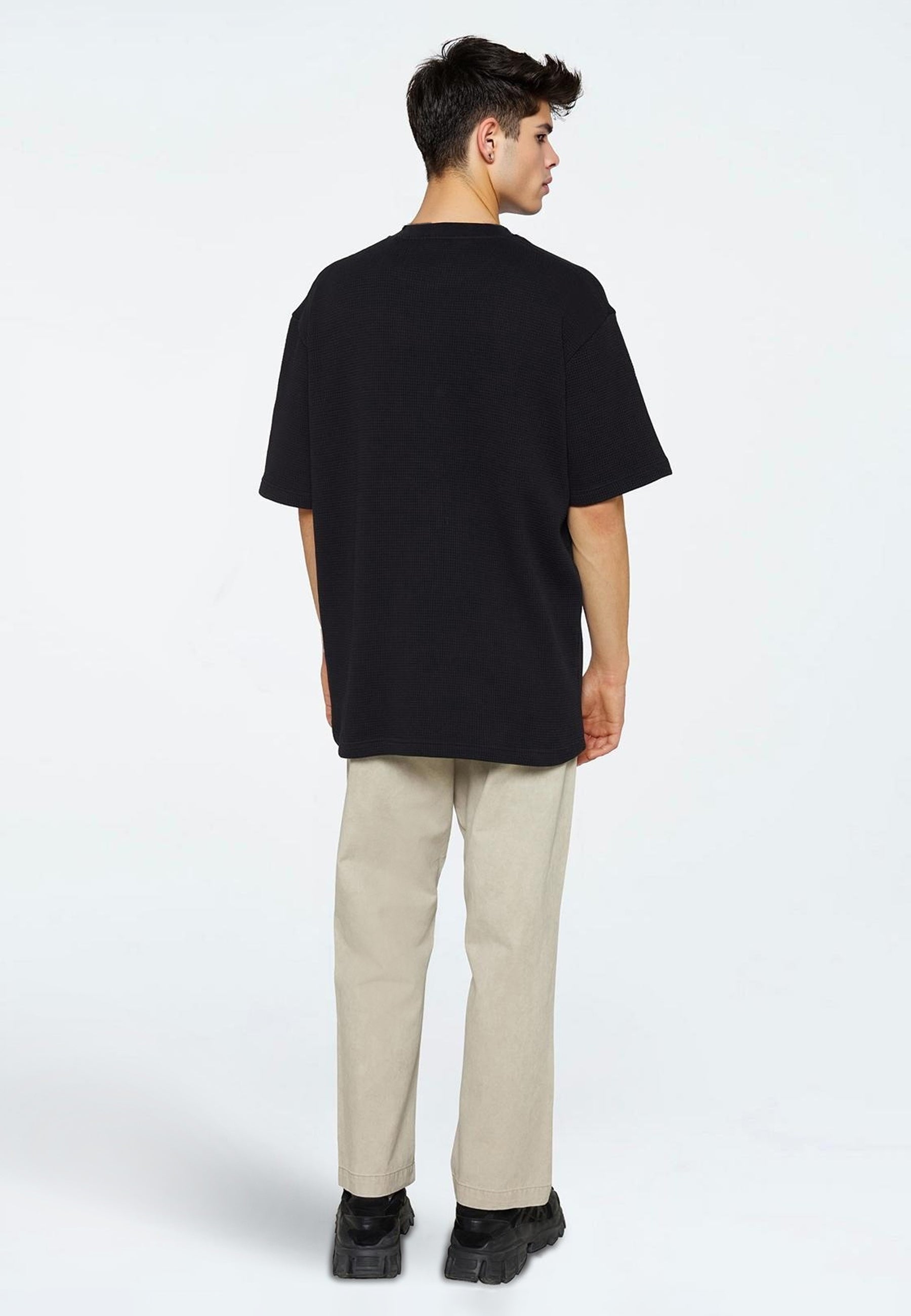 minimum male Lono Rlx Tee 4379 Short Sleeved T-shirt 999 Black