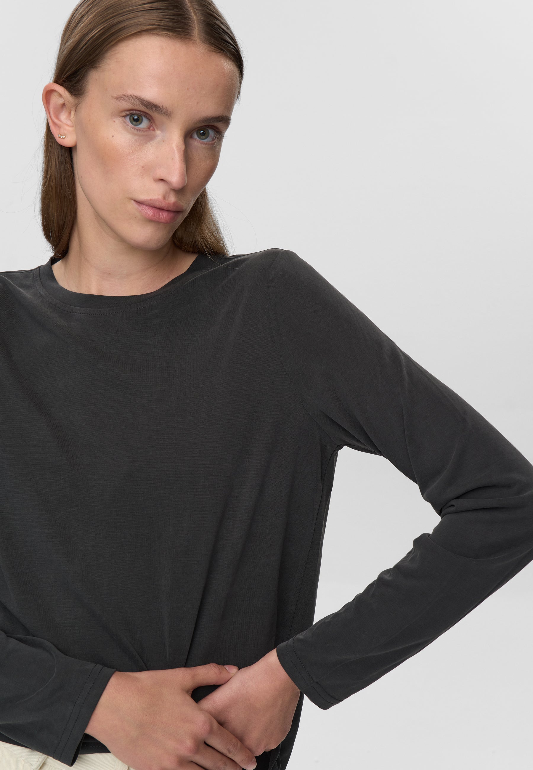 minimum female Margot Tee 0281 Long Sleeved T-shirt 999 Black
