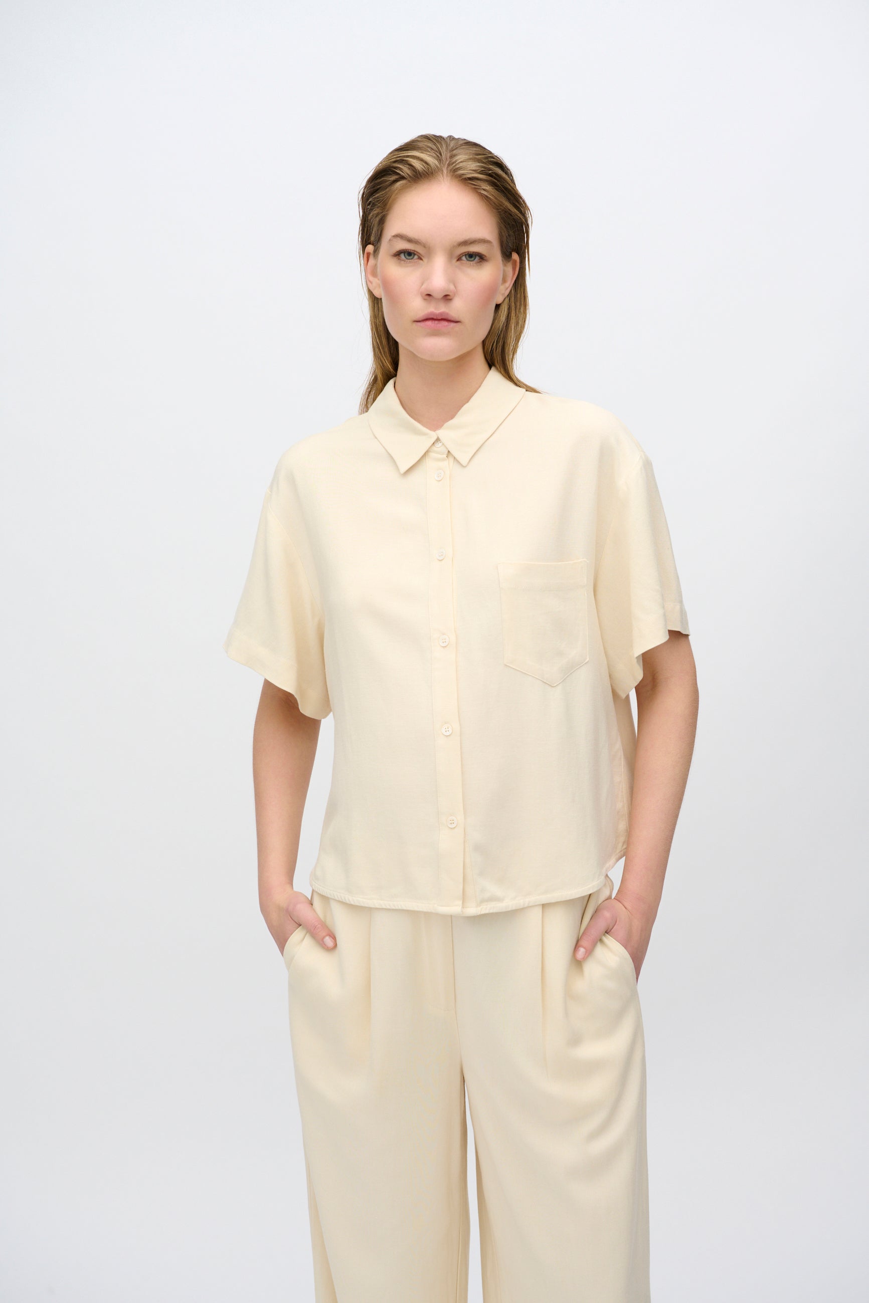 minimum female Sage short sleeved shirt 3069 Short Sleeved Shirt 0908 Summer Sand