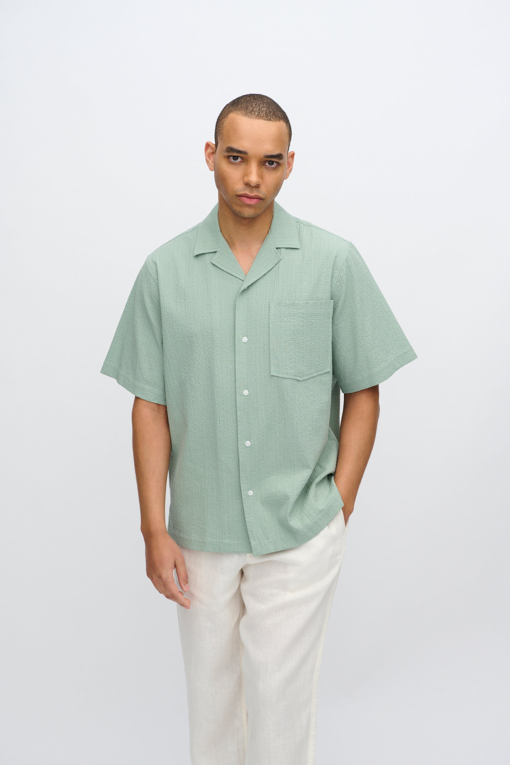 minimum male Hayden relaxed short sleeved shirt 4216 Short Sleeved Shirt 5808 Iceberg Green