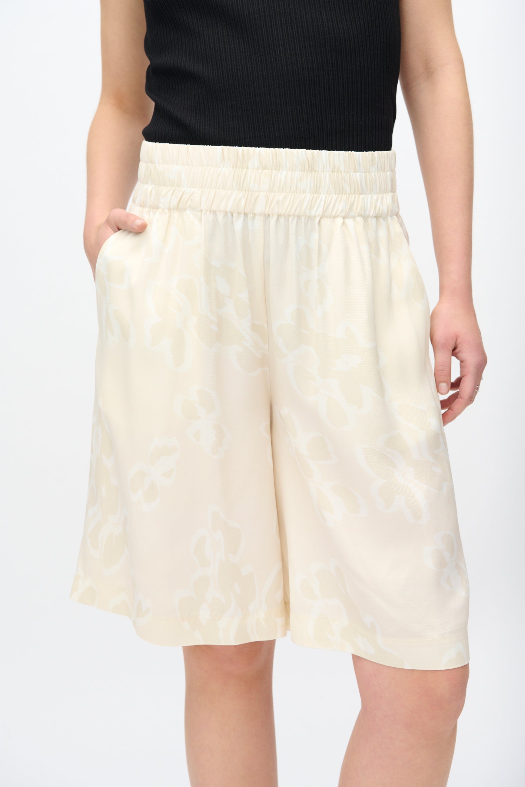 minimum female Hedda casual bermuda shorts 4270 Shorts 0011 Butter Cream