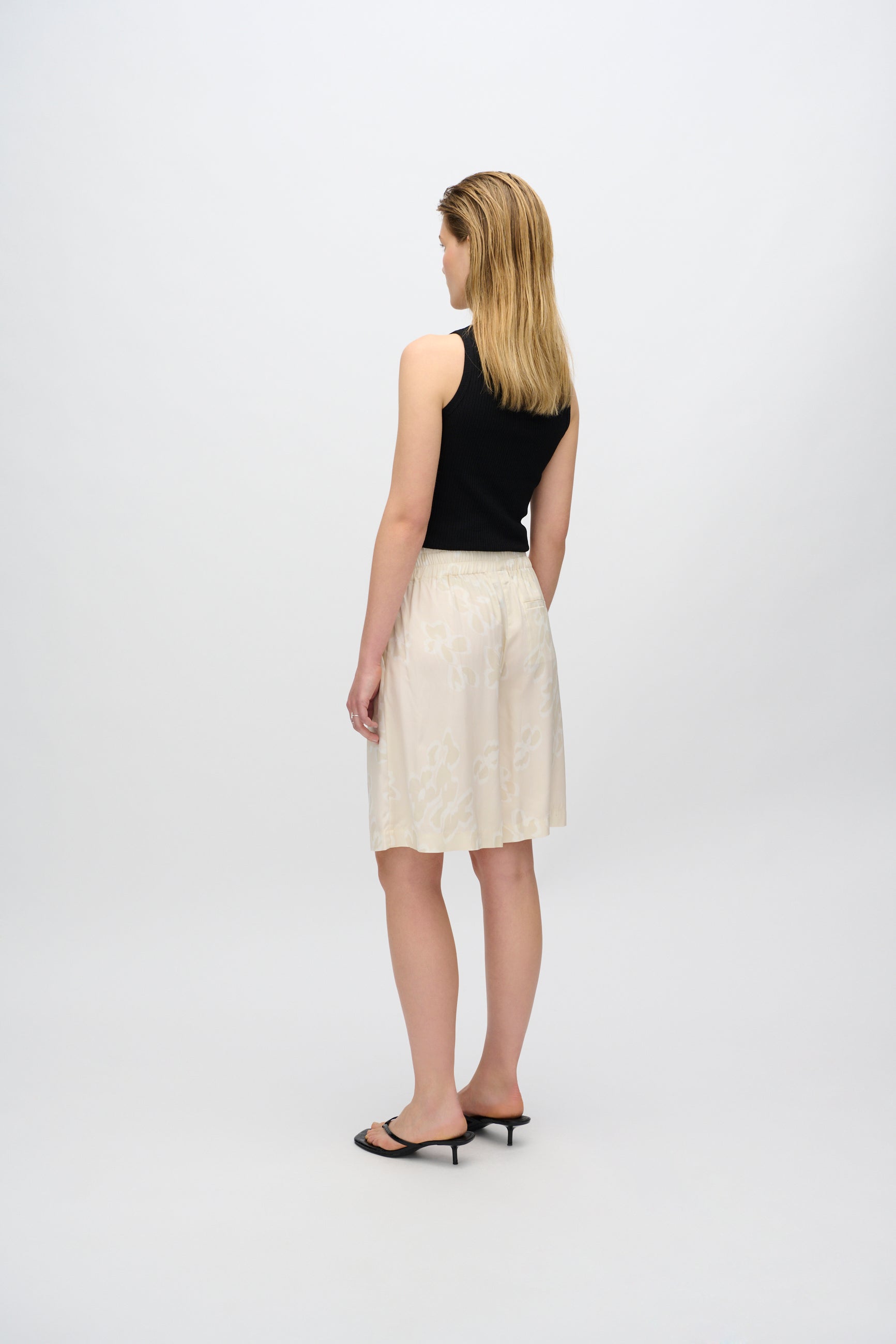 minimum female Hedda casual bermuda shorts 4270 Shorts 0011 Butter Cream