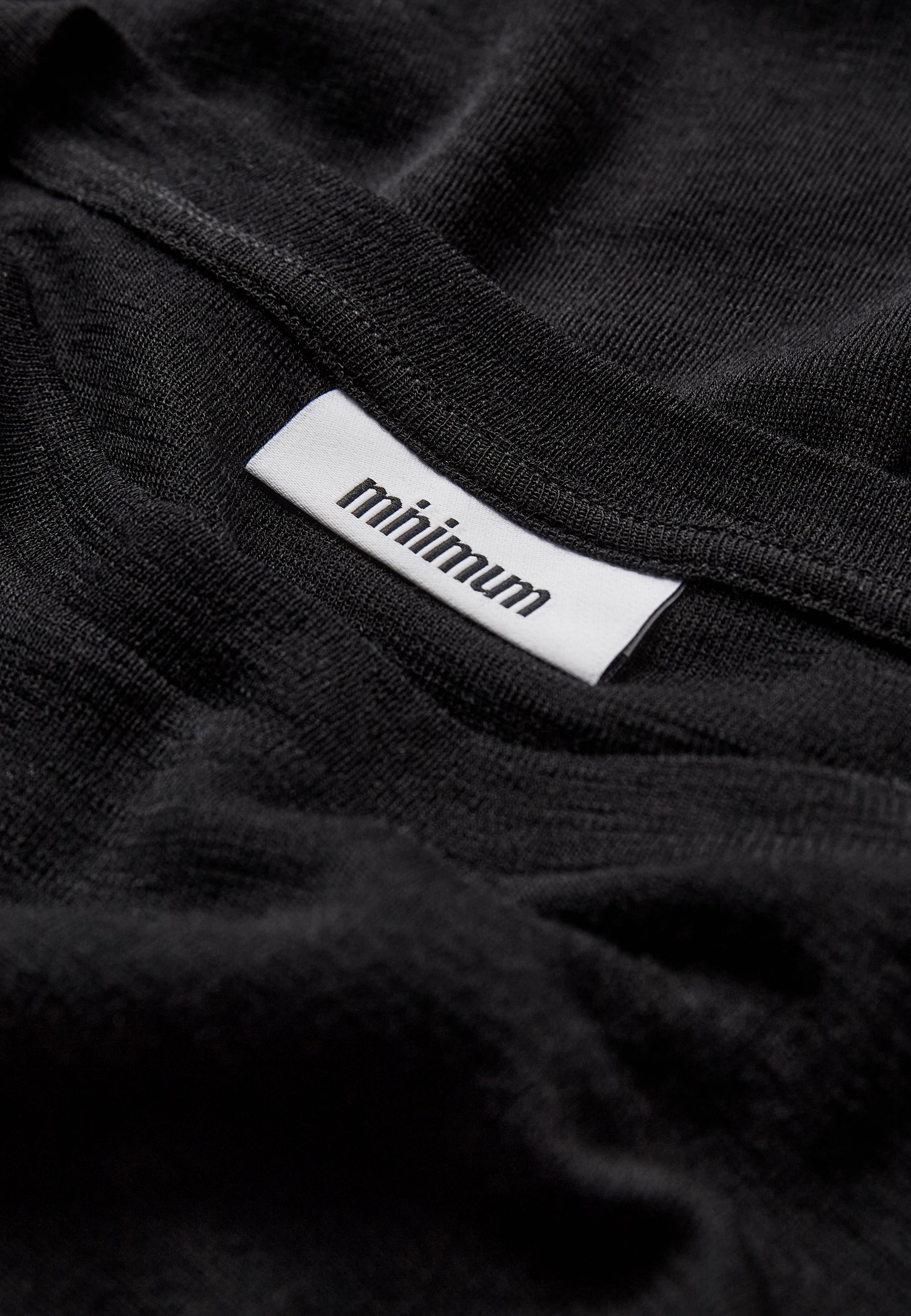 minimum female Natashas long sleeved t-shirt 3736 Jumper 999 Black